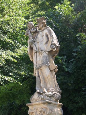 Úsov, sv. Jan Nepomucký pod zámkem, cesta do části Podlesí